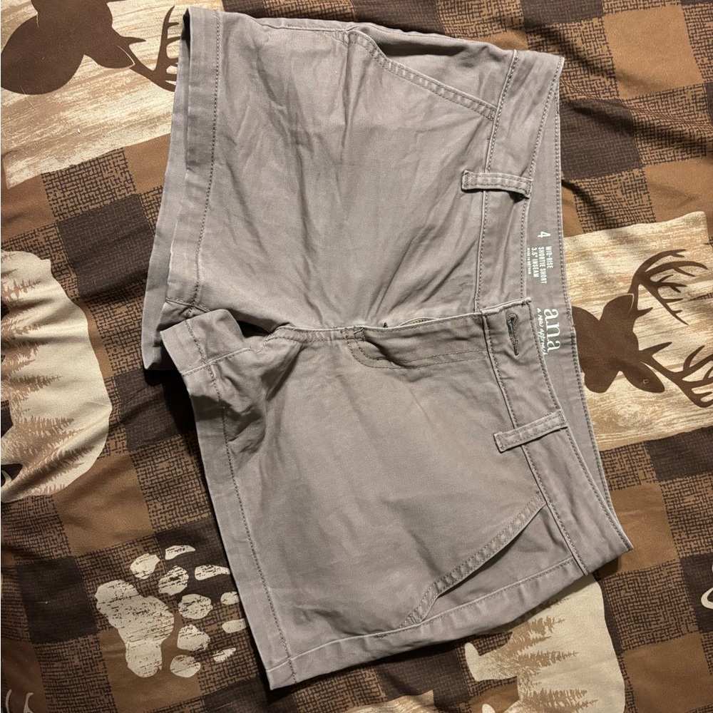ana mauve shorts